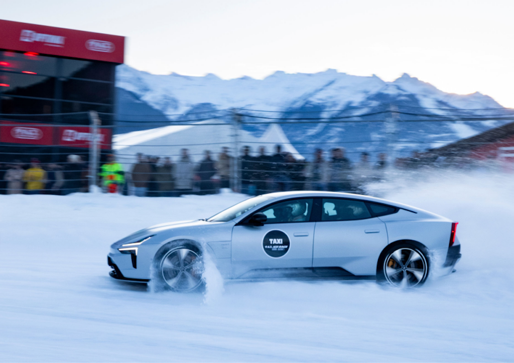 无惧阿尔卑斯冰雪，€10万级纯电高性能车动态首秀验证磁流变实力