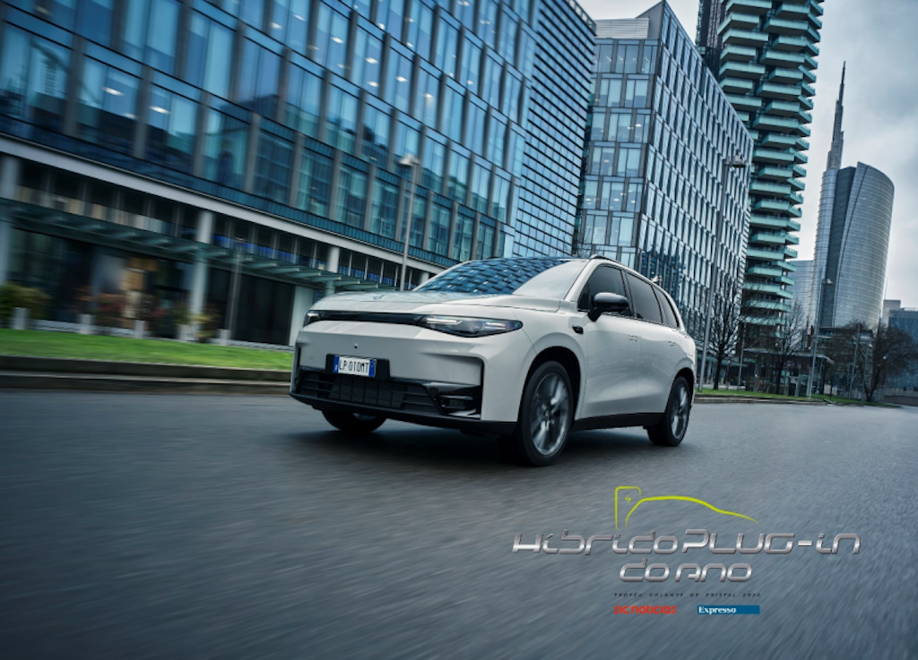 零跑C10荣获“葡萄牙年度车型”奖 全球品质再获权威背书