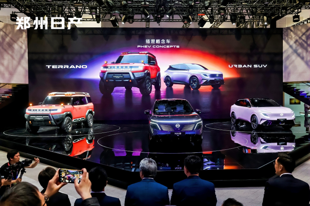 郑州日产携锋坦·沙影骑士版及全球插混SUV概念车耀目2026北京车展